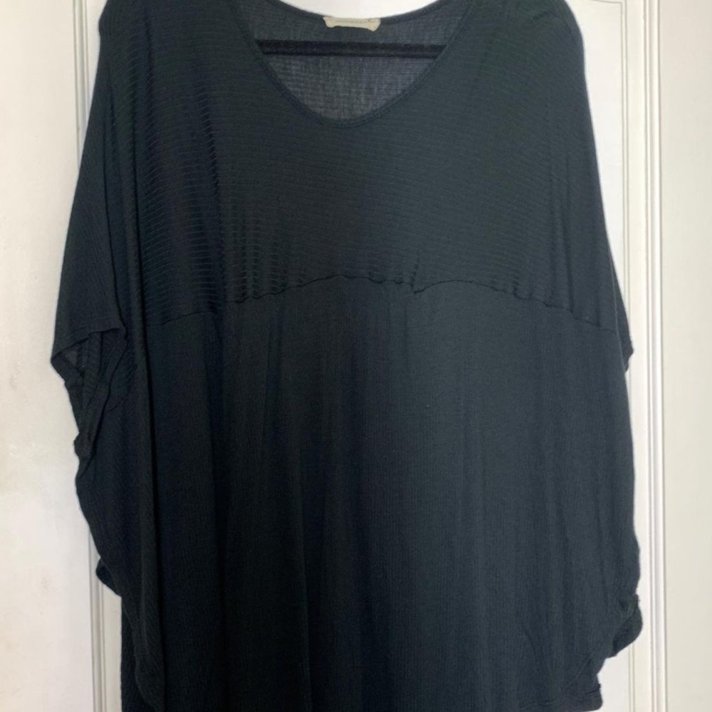 Boutique black top